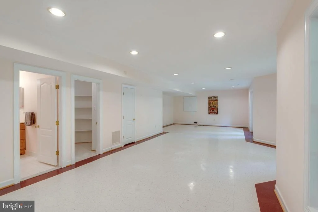 Photo of 12104 WALNUT BRANCH ROAD