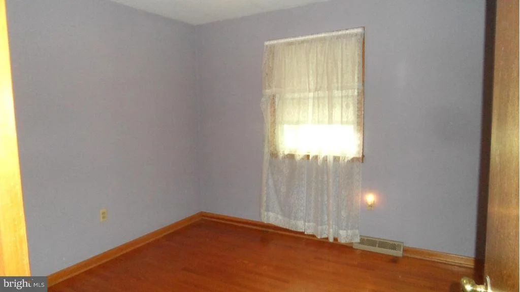 Photo of 12436 FINGERBOARD ROAD
