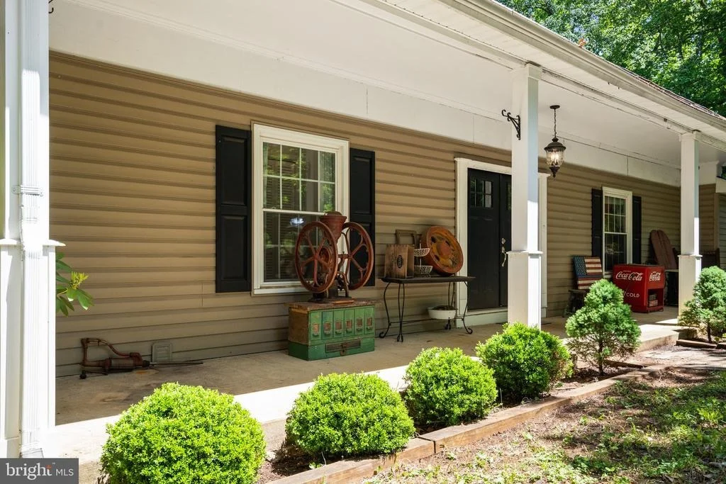 Photo of 7281 FORREST ROAD