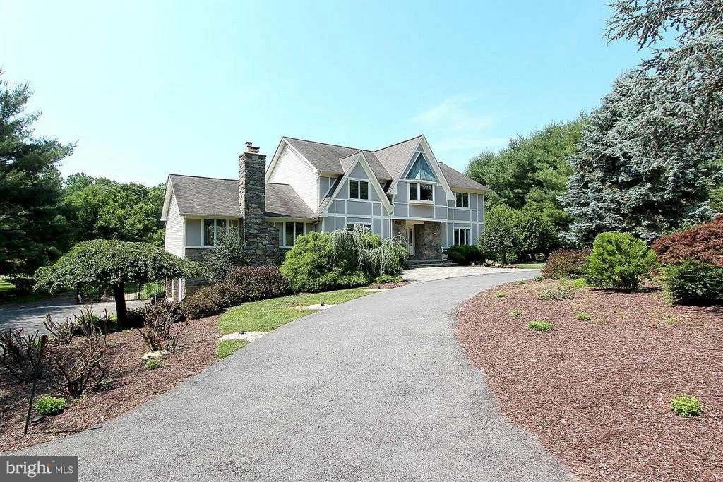 Photo of 22218 CREEKVIEW DRIVE
