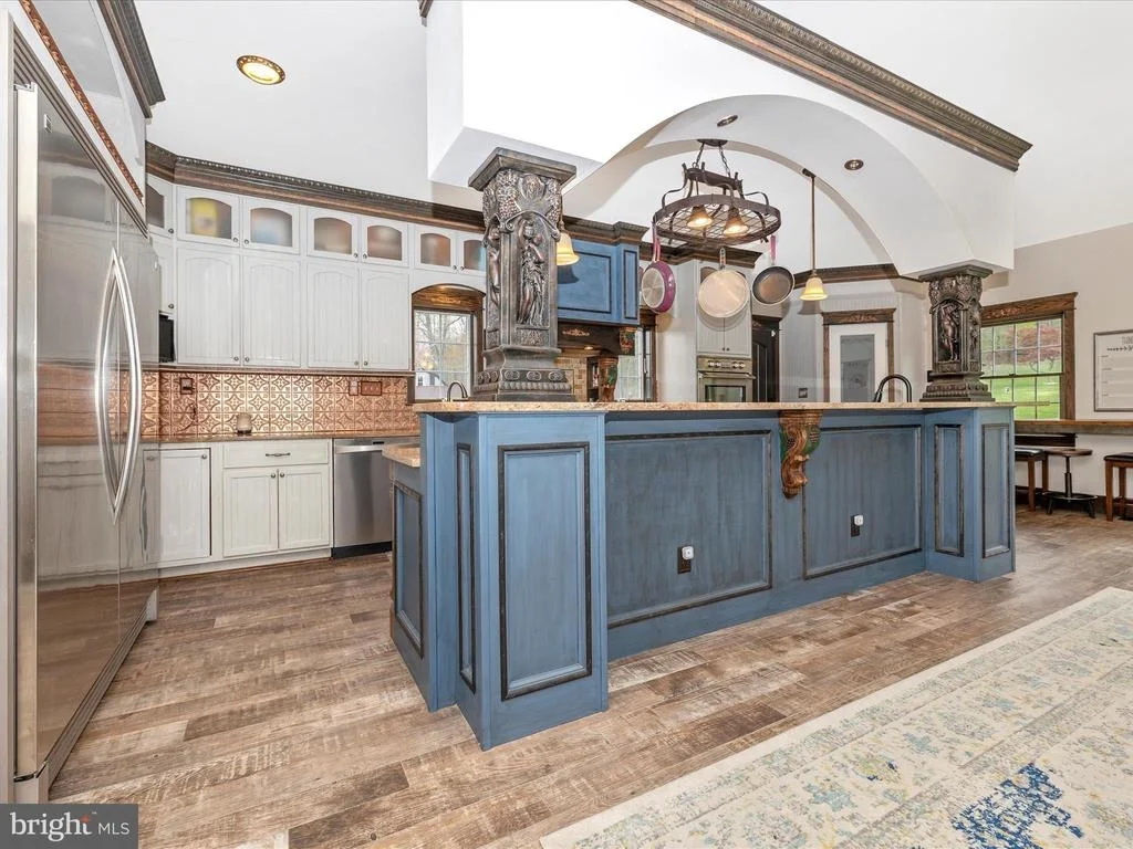 Photo of 11505 PLEASANT VALLEY ROAD