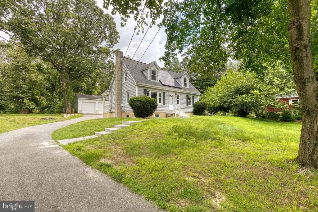 Photo of 1608 SEVERN ROAD