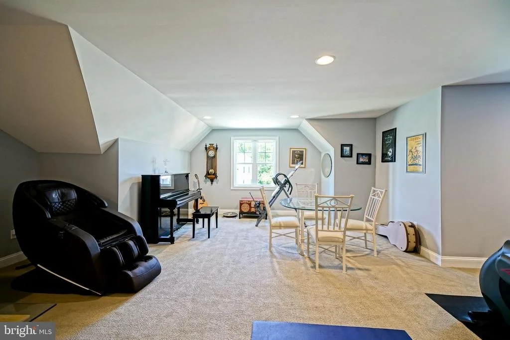 Photo of 33562 UNION CIRCLE