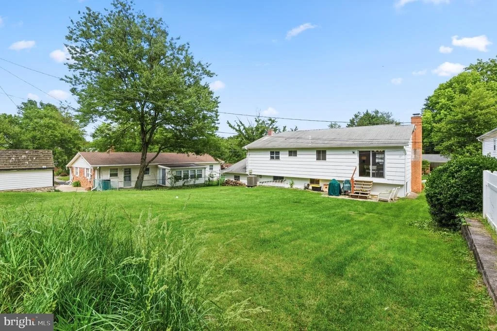 Photo of 524 MAPLE RIDGE LANE