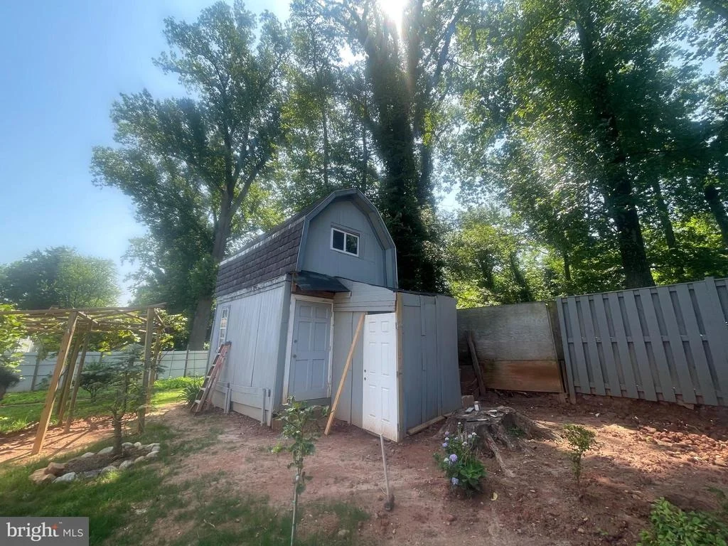 Photo of 7225 PINE DRIVE