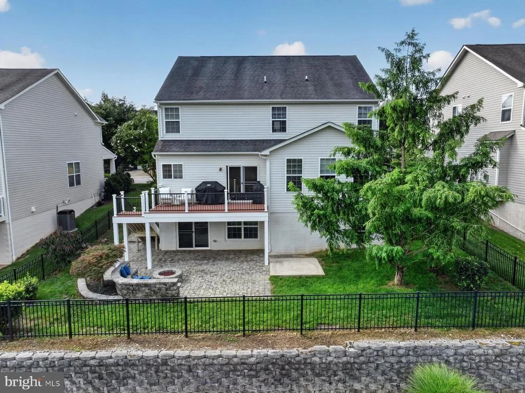 Photo of 810 MORAN DRIVE