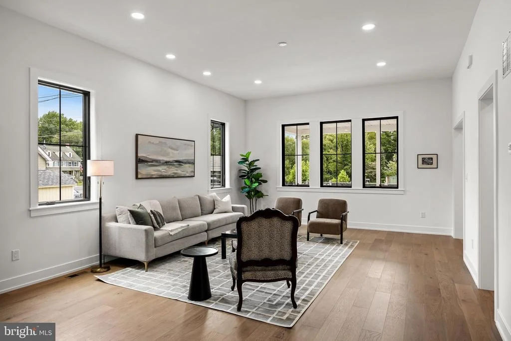 Photo of 6 CHAPEL AVENUE
