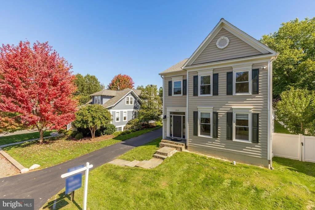 Photo of 1505 SPRING VALE AVENUE
