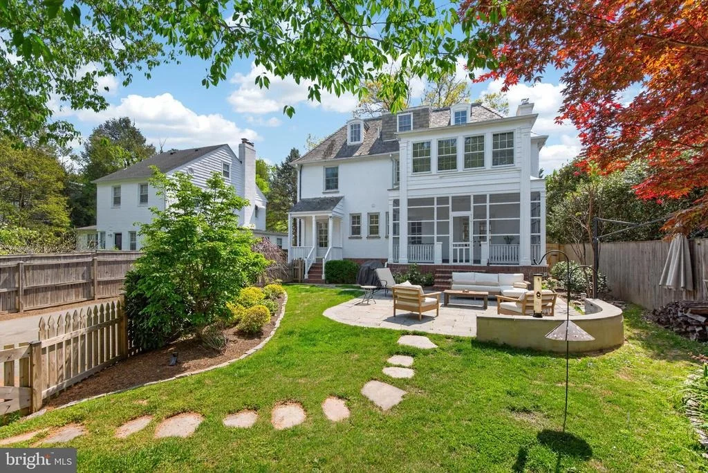 Photo of 4305 BRADLEY LANE