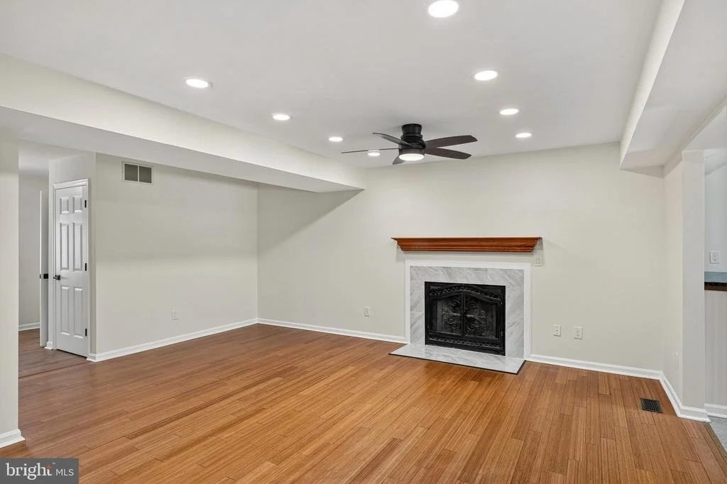 Photo of 1007 HARBOR DRIVE