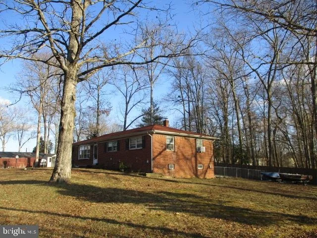 Photo of 2801 MORAN DRIVE