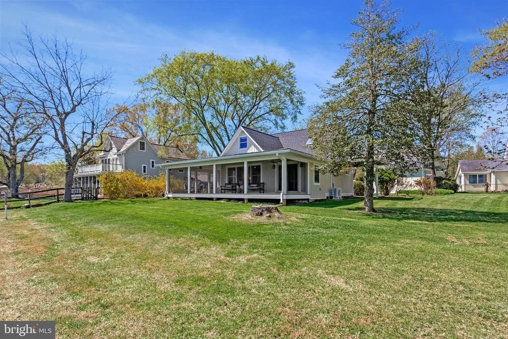 Photo of 1268 HAYES ROAD