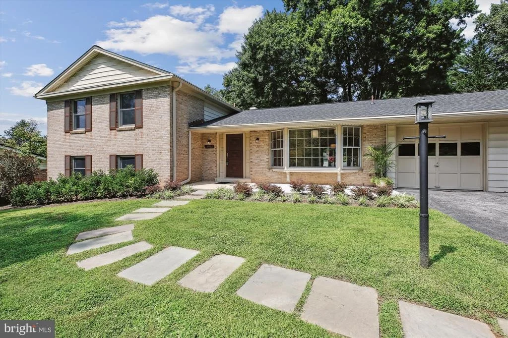 Photo of 14908 FLINTSTONE LANE