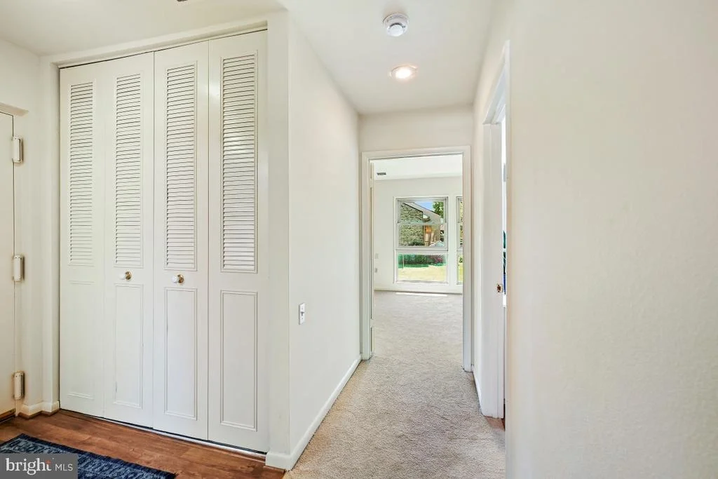 Photo of Unit 682A at 3320 GLENEAGLES DRIVE
