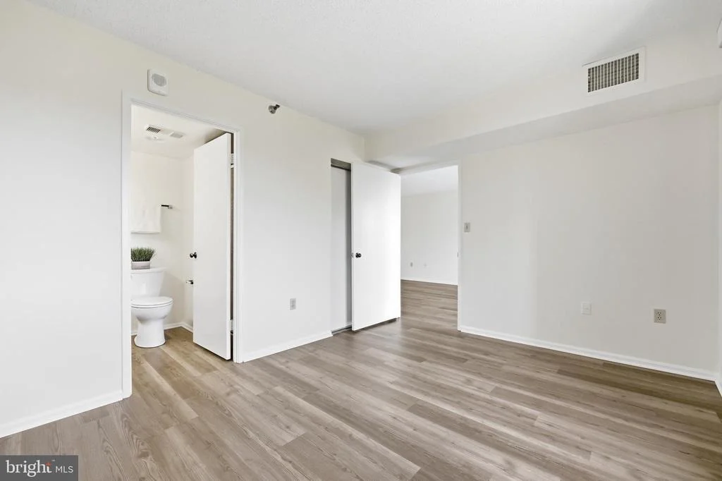 Photo of Unit 21006 at 15107 INTERLACHEN DRIVE