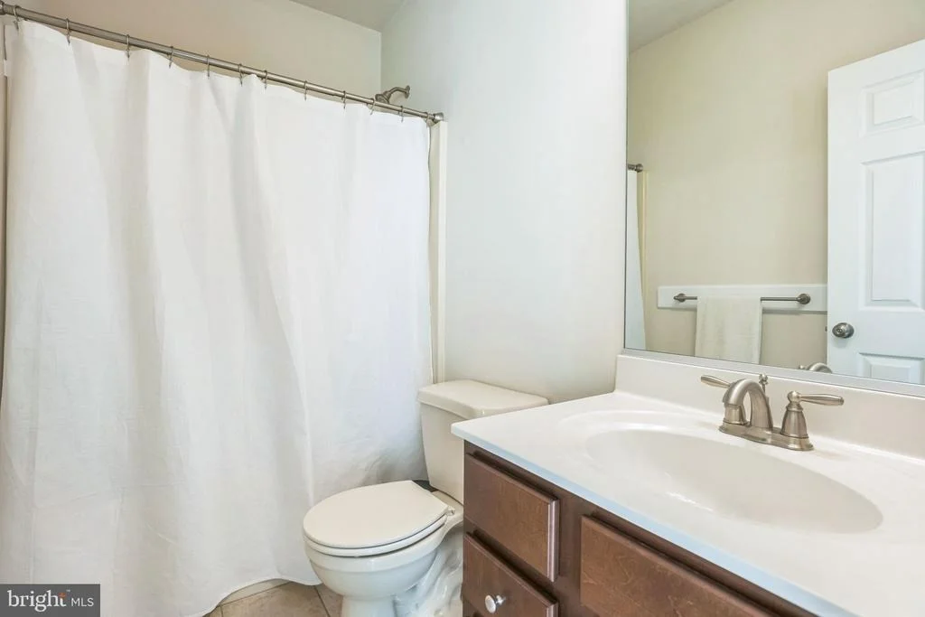 Photo of 2058 BAYTHORNE ROAD