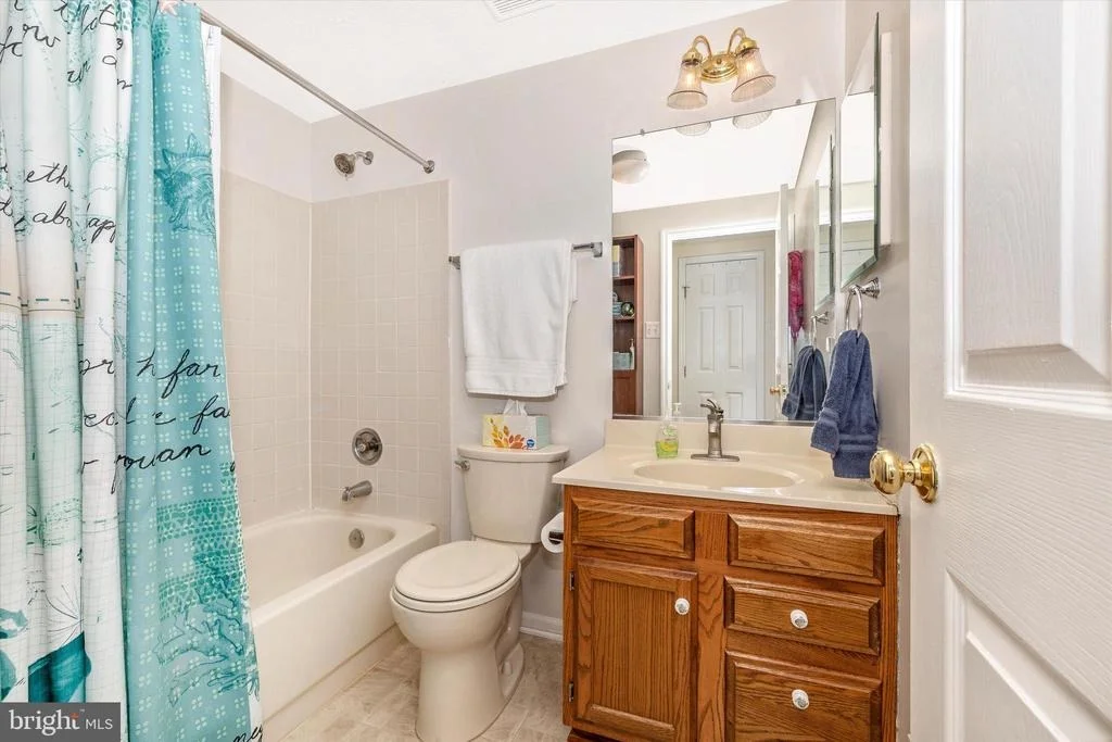 Photo of 1001 CHINABERRY DRIVE