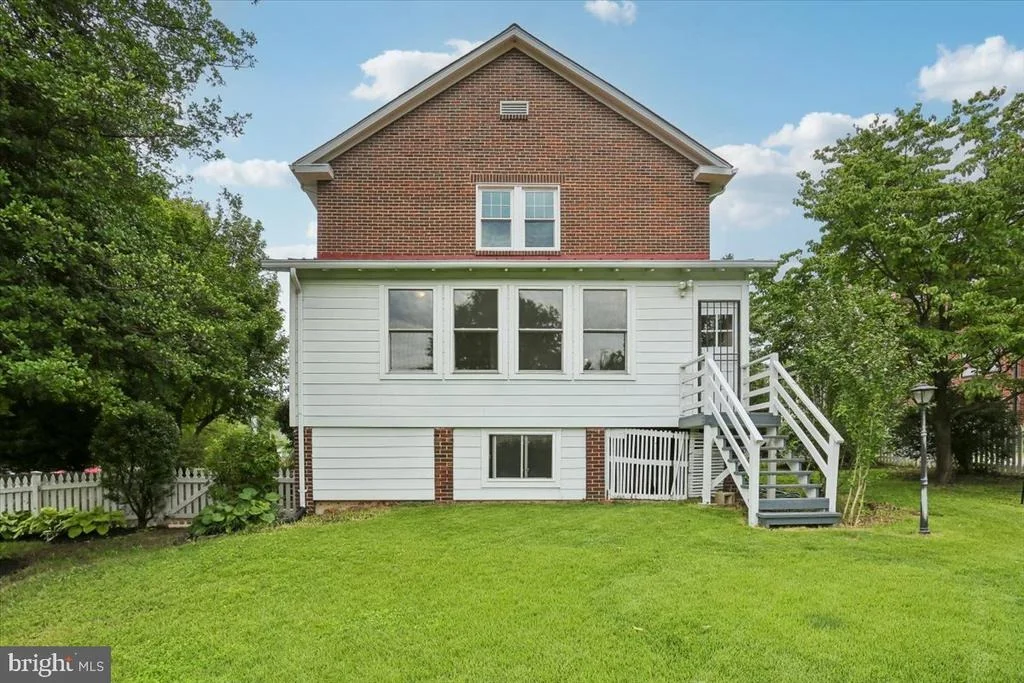 Photo of 9501 COLESVILLE ROAD