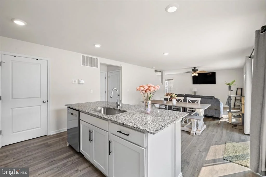 Photo of 35699 PINE NEEDLE LANE
