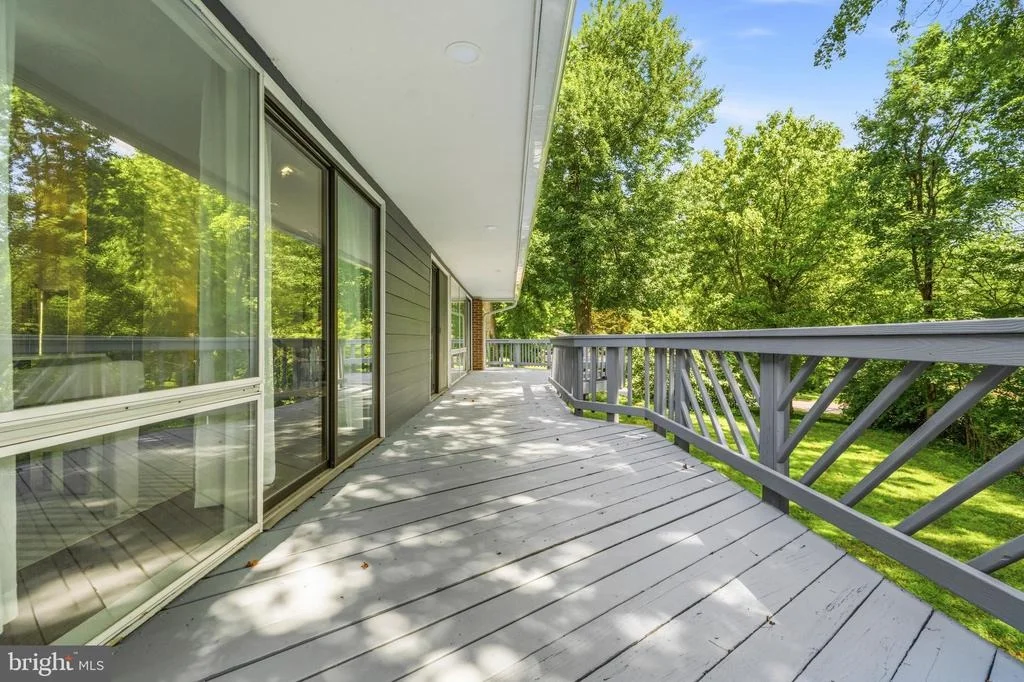 Photo of 9416 HOLBROOK LANE