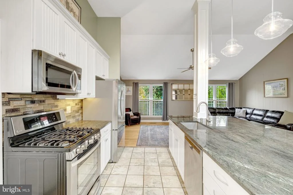 Photo of 6900 SOUTHRIDGE DRIVE
