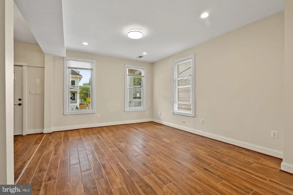 Photo of 1222 TALBERT STREET SE