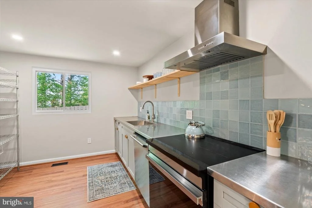 Photo of 2228 COCQUINA DRIVE