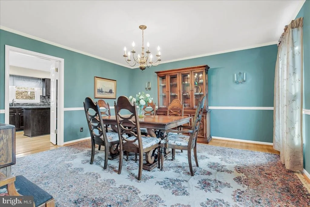 Photo of 47 TENBY CHASE DRIVE