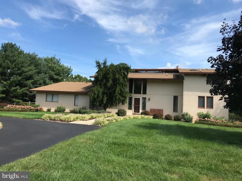 Photo of 20617 TOP RIDGE DRIVE