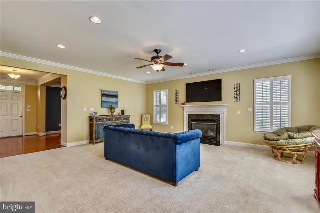 Photo of 25861 SPRING FARM CIRCLE