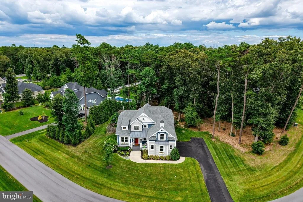 Photo of 19035 WINTERBERRY STREET