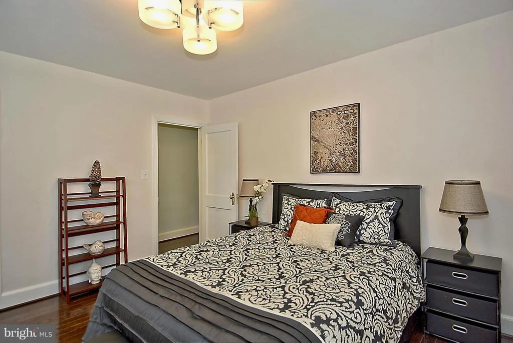 Photo of 4705 QUADRANT STREET