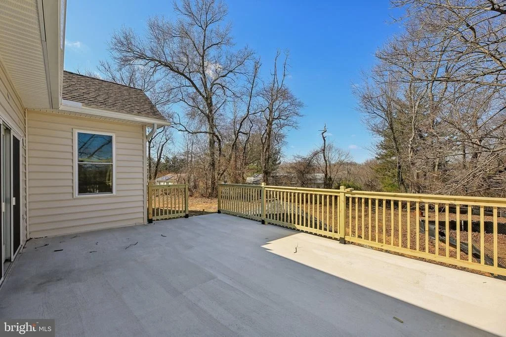 Photo of 8325 GROVE ANGLE ROAD