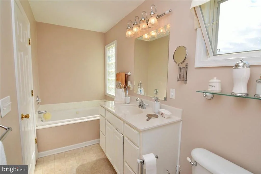 Photo of 502 MAPLE COURT