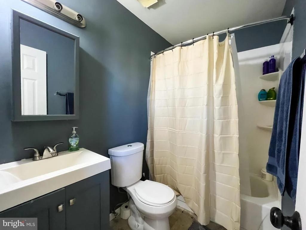 Photo of 9601 ROOSTER LANE