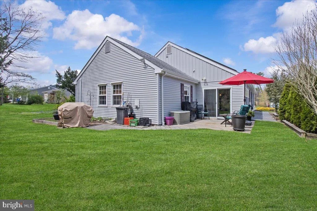 Photo of 32 BUCKINGHAM DRIVE