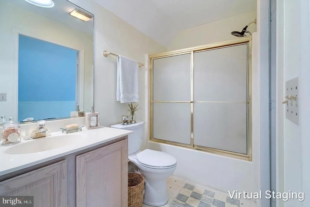 Photo of 208 POND VIEW DRIVE