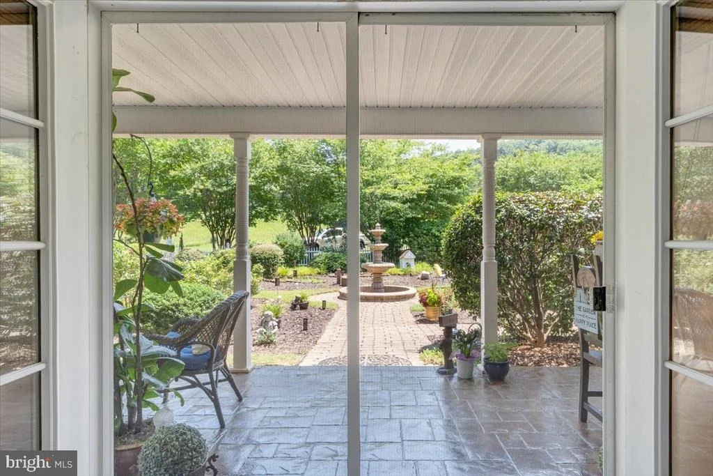 Photo of 2170 LONE IVY ROAD