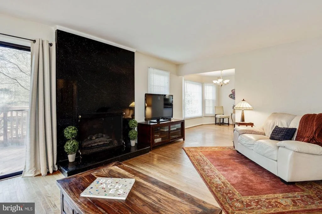 Photo of 11933 RIDERS LANE