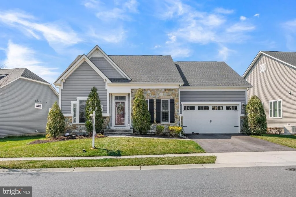 Photo of 2926 LEVEE DRIVE