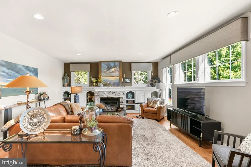 Photo of 4606 MOCKINGBIRD LANE