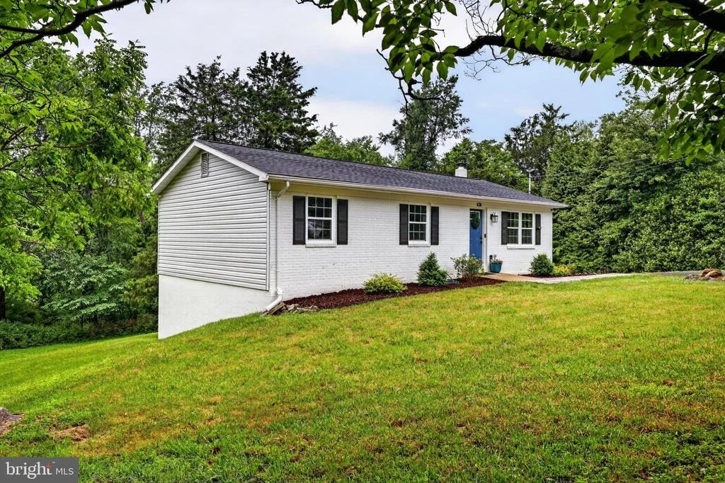 Photo of 638 APPLE ORCHARD DRIVE