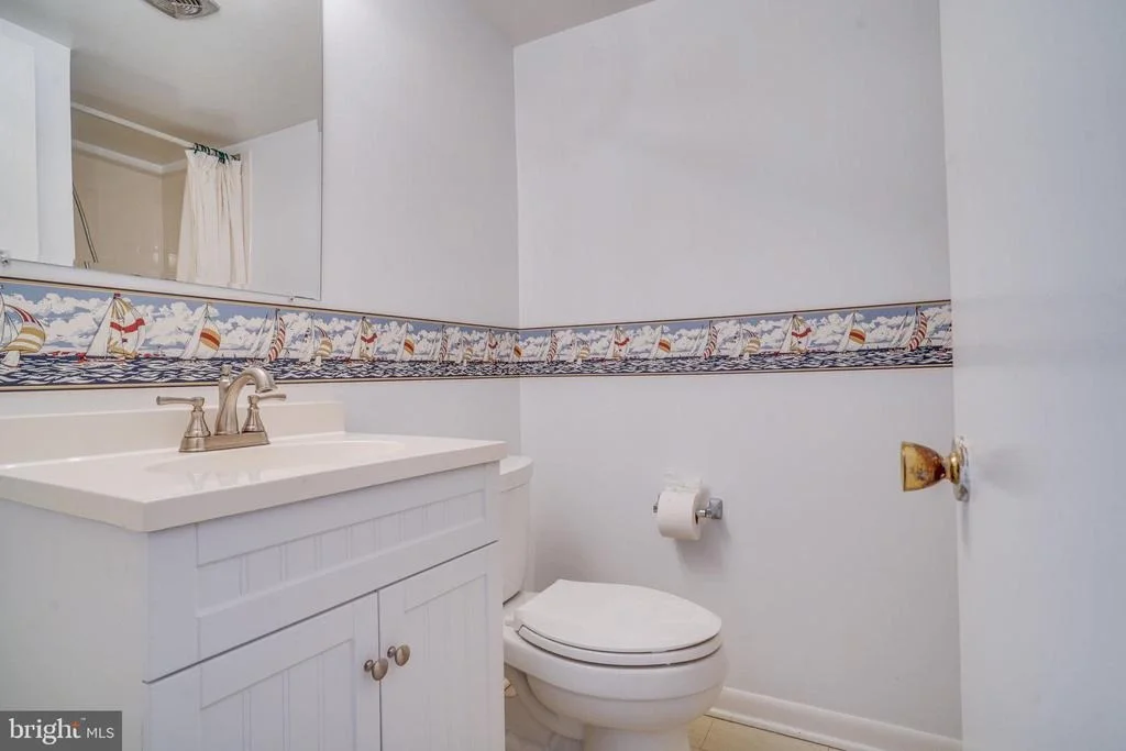 Photo of 4825 KINGSTON DRIVE