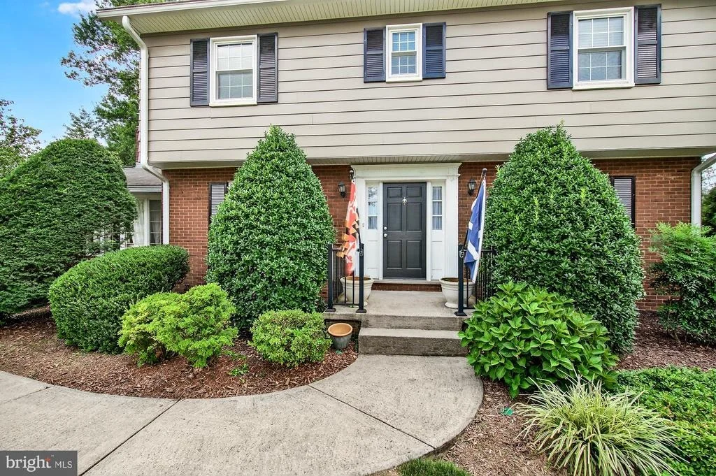 Photo of 8000 GLENDALE COURT