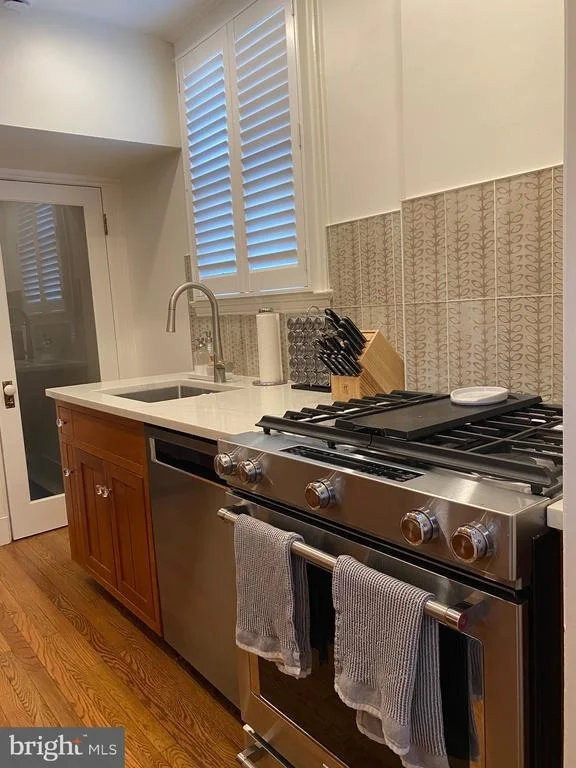 Photo of 4445 FARADAY PLACE NW