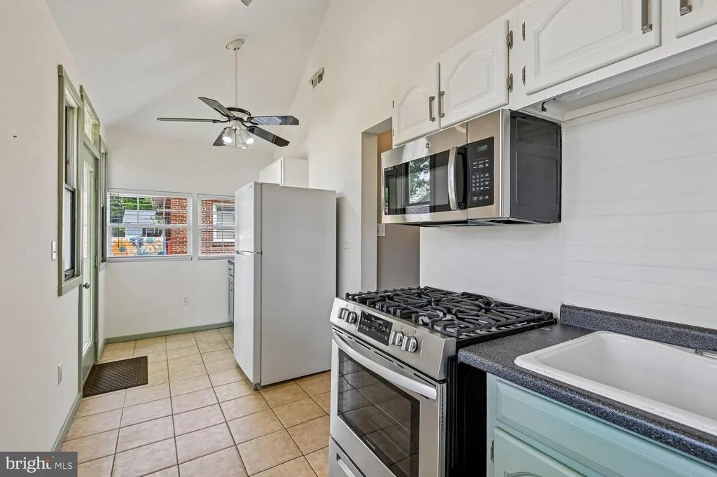 Photo of 302 LINDEN AVENUE
