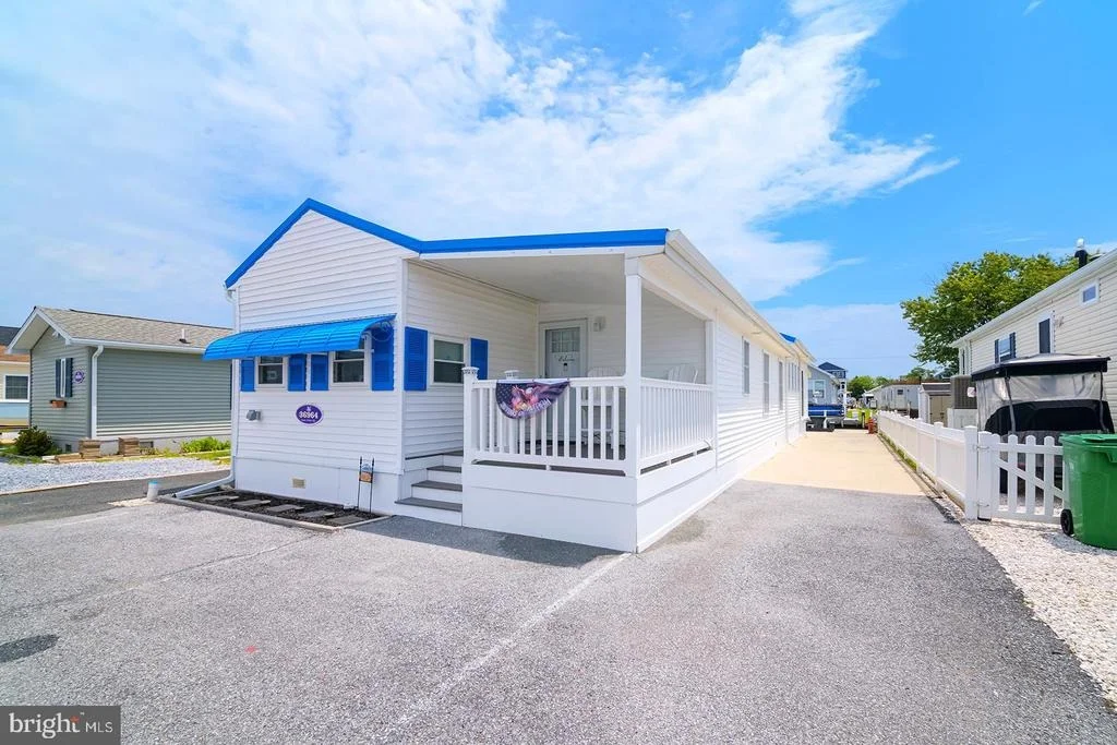 Photo of 36964 LAWS POINT ROAD