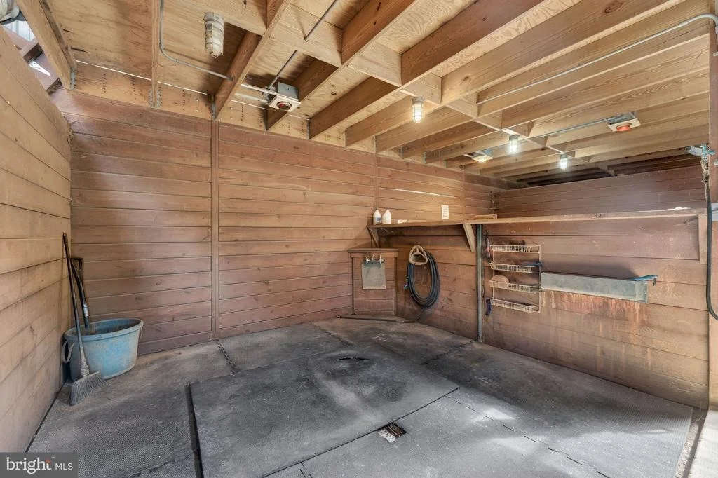 Photo of 7453 OPAL ROAD