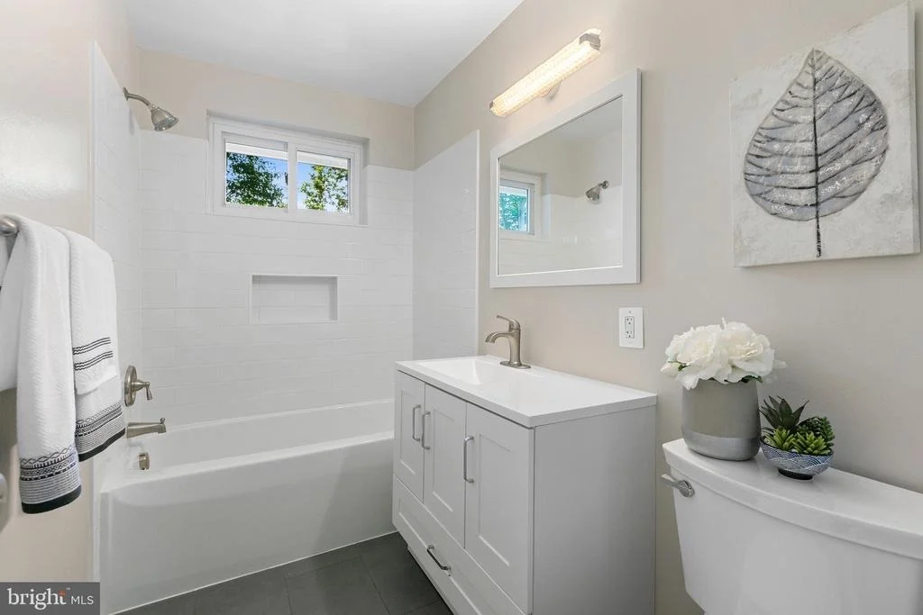 Photo of 5505 EASTBOURNE DRIVE