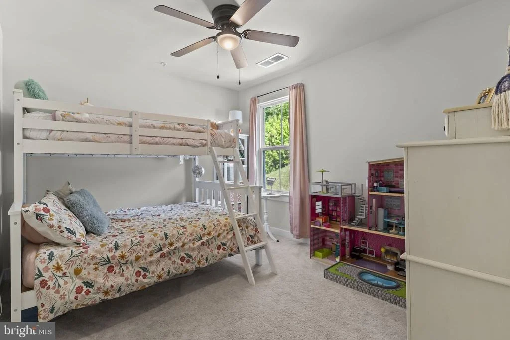 Photo of 2944 HERITAGE DRIVE